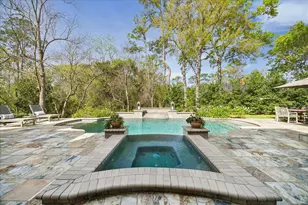 107 Willowend Dr, Hunters Creek Village, TX 77024 - Photo 11