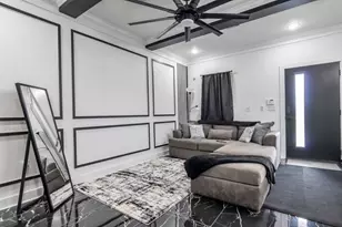 4013 Falls St, Houston, TX 77026 - Photo 3