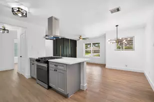 1015 Roper St, Houston, TX 77034 - Photo 9