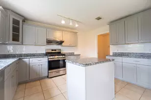 19718 Bluff Canyon Way, Katy, TX 77450 - Photo 11