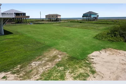 514 Caplen Shores Circle, Gilchrist, TX 77617 - Photo 5