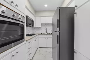 2601 Bellefontaine St, Houston, TX 77025 - Photo 5