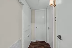 2601 Bellefontaine St, Houston, TX 77025 - Photo 13