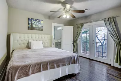 801 Le Green Street, Houston, TX 77008 - Photo 5