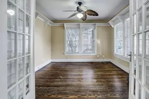 801 Le Green St, Houston, TX 77008 - Photo 9