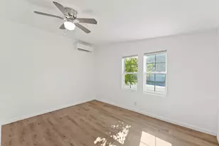 2614 59th St, Galveston, TX 77551 - Photo 9