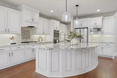 6 Birch Canoe Drive, The Woodlands, TX 77375 - Photo 15