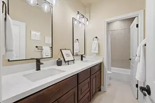 6 Birch Canoe Dr, The Woodlands, TX 77375 - Photo 29