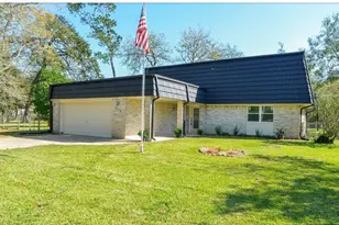 215 County Rd 193, Alvin, TX 77511 - Photo 1