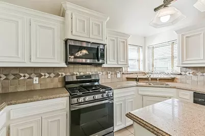 2906 31st Avenue N, Texas City, TX 77590 - Photo 13