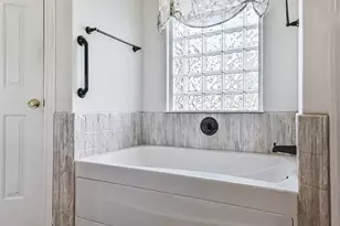 2906 31st Ave N, Texas City, TX 77590 - Photo 21