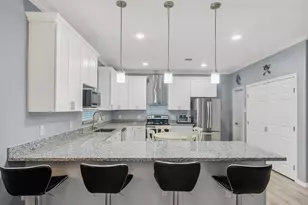 305 Jettyview Dr, Surfside Beach, TX 77541 - Photo 9