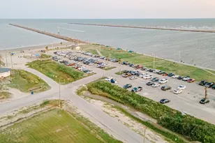 305 Jettyview Dr, Surfside Beach, TX 77541 - Photo 21