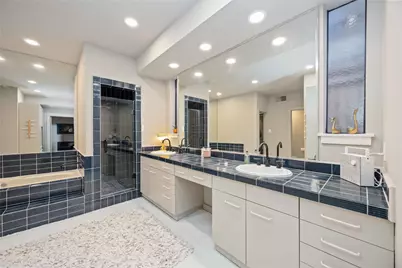 1425 Nantucket Drive #B, Houston, TX 77057 - Photo 7