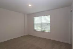 825 Vlg Brk Dr, Willis, TX 77378 - Photo 9