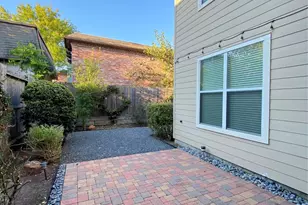 9510 Cedarpost Square St, Houston, TX 77055 - Photo 33