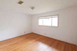 5231 Beechnut St, Houston, TX 77096 - Photo 11