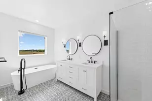 311 Boulden Ct, Sealy, TX 77474 - Photo 13