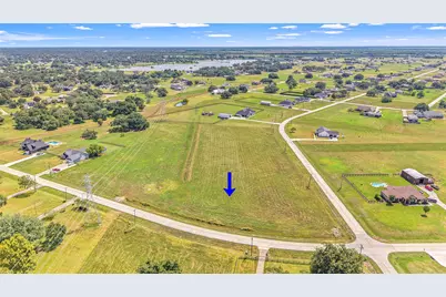 713 Winchester Trail, Angleton, TX 77515 - Photo 3