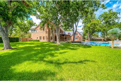 1802 Forest Gate Circle, Sugar Land, TX 77479 - Photo 47