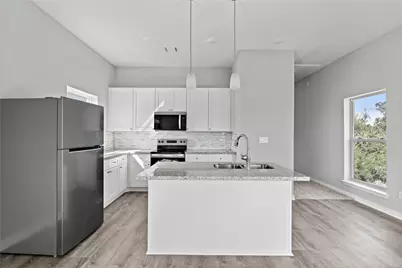 8203 Tower St #B, Houston, TX 77088 - Photo 3