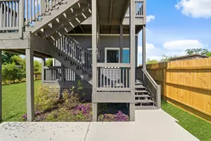 8203 Tower St, Houston, TX 77088 - Photo 31