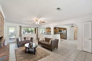 9214 Bronco Dr, Houston, TX 77055 - Photo 1