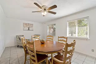 9214 Bronco Dr, Houston, TX 77055 - Photo 17
