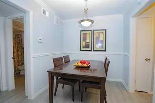 1370 Afton St, Houston, TX 77055 - Photo 13