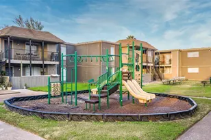 1370 Afton St, Houston, TX 77055 - Photo 5