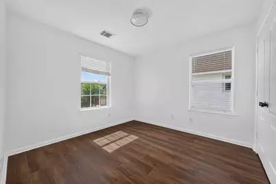 8126 Montague Manor Lane, Houston, TX 77072 - Photo 31