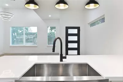 8109 Bigwood Street #A/B, Houston, TX 77078 - Photo 37