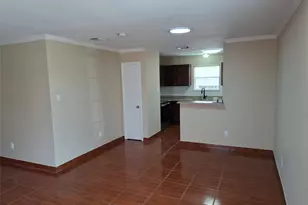 13651 Corrigan Dr, Houston, TX 77014 - Photo 9