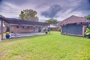 6218 Creekside Ln, League City, TX 77573 - Photo 13