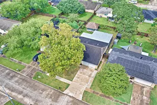 6218 Creekside Ln, League City, TX 77573 - Photo 15
