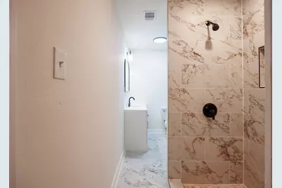 5618 Southbrook Street, Houston, TX 77033 - Photo 13