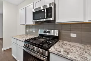 9115 Highland Northern Wy, Houston, TX 77088 - Photo 9