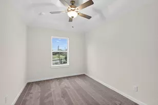 9115 Highland Northern Wy, Houston, TX 77088 - Photo 27