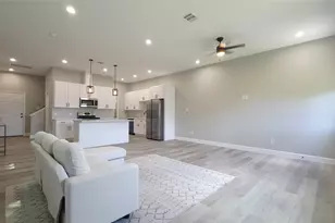 765 Enterprise St, Houston, TX 77088 - Photo 3