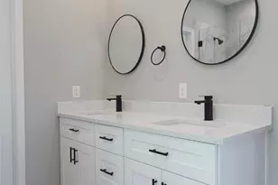765 Enterprise St, Houston, TX 77088 - Photo 15