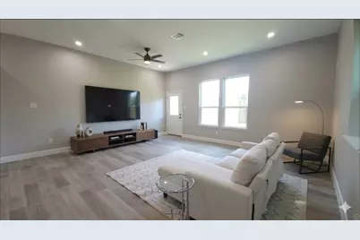 765 Enterprise Street #E, Houston, TX 77088 - Photo 5