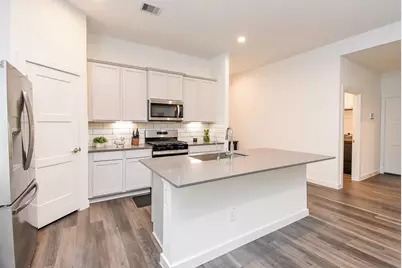 383 Westlake Terrace Drive, Conroe, TX 77304 - Photo 11