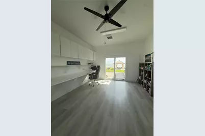 10770 Tri City Beach Rd, Beach City, TX 77523 - Photo 21