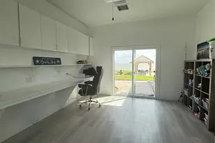 10770 Tri City Beach Rd, Beach City, TX 77523 - Photo 21