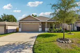 802 Lovebug Ln, Conroe, TX 77301 - Photo 5