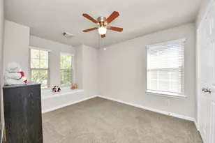 2718 Skyview Ridge Ct, Houston, TX 77047 - Photo 15