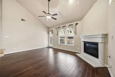 9022 Centennial Drive, Conroe, TX 77384 - Photo 3