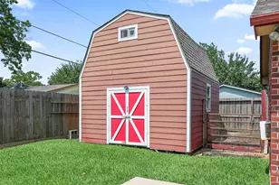 1133 Helen Dr, Deer Park, TX 77536 - Photo 35