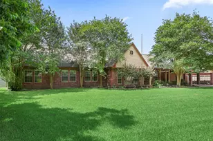 1133 Helen Dr, Deer Park, TX 77536 - Photo 3