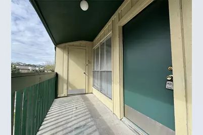 1516 Bay Area Boulevard #Q-8, Houston, TX 77058 - Photo 3